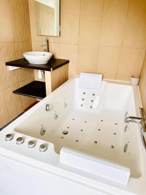 Apartmán Ecrin Balneo Sauna A Thollon Exteriér fotografie
